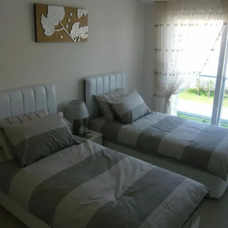 Apartamento Wonderful 2 Bed First Floor Home In An Outstanding Community, Ticks Every Box Side